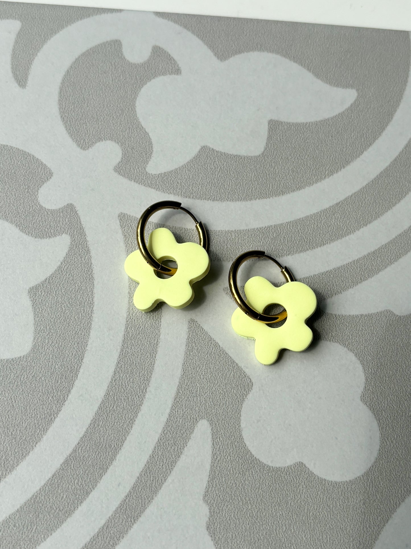 Lemonade Flower Hoops