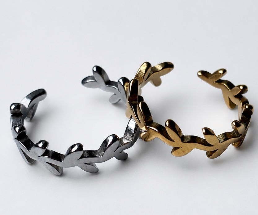 Wild Vine Pinky Ring