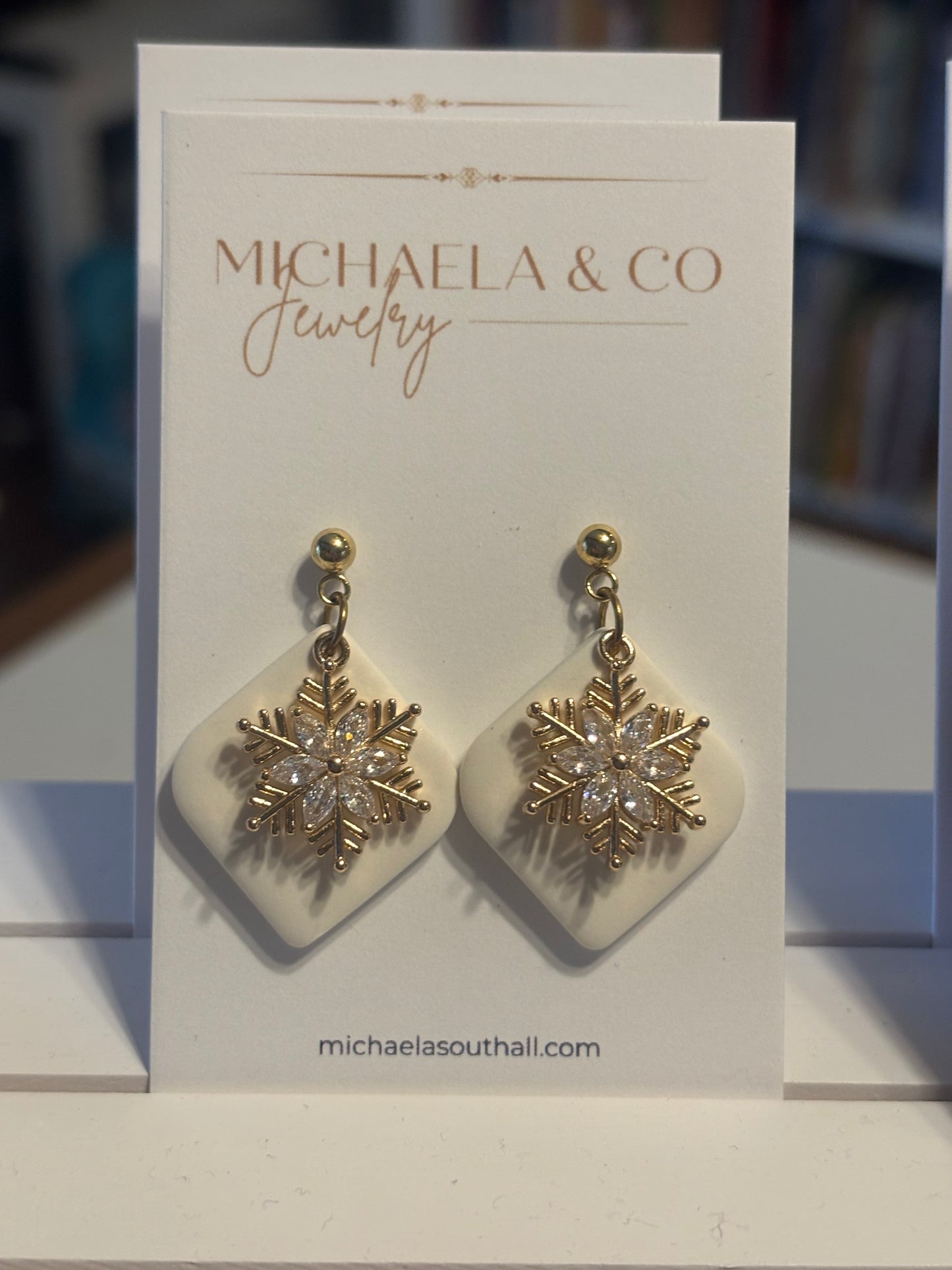 Kin’s Frosted Daydreams Inventory - Winter Wonderland Dangles