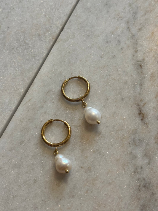 Noel || Freshwater Pearl Huggies